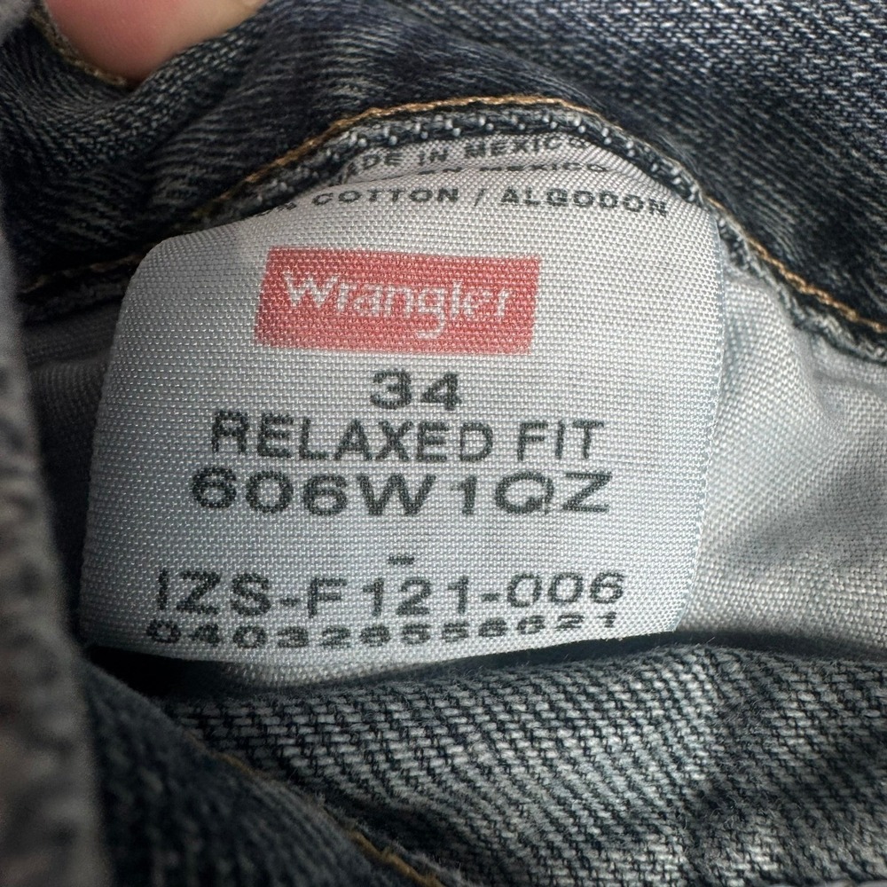 Wrangler Mens Denim Shorts Dark Wash Relaxed Fit Workwear Size 34 Causual - Picture 6 of 15